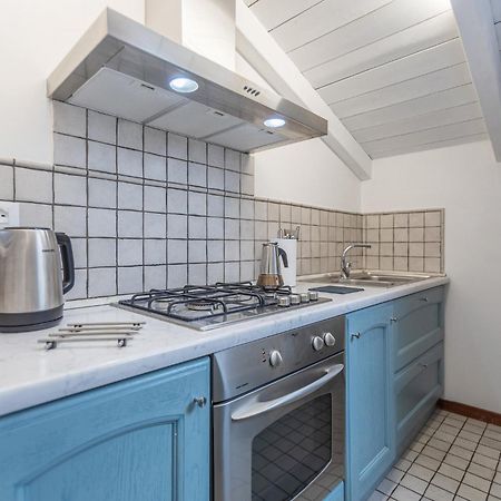 Pratello Elegante E Raffinata Mansarda Apartment Bologna Luaran gambar
